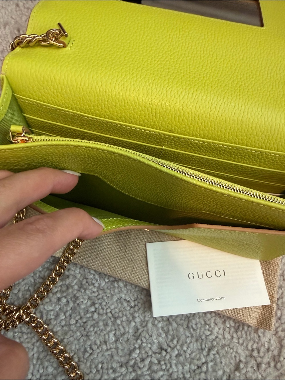 Gucci Petite GG Marmont Wallet On Chain! - Picture 6 of 6